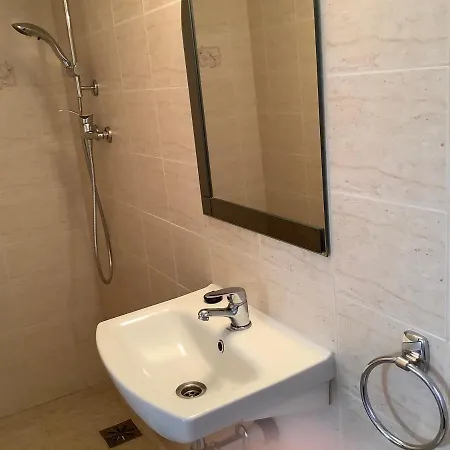 Amberia Kajki منزل للإقامة *